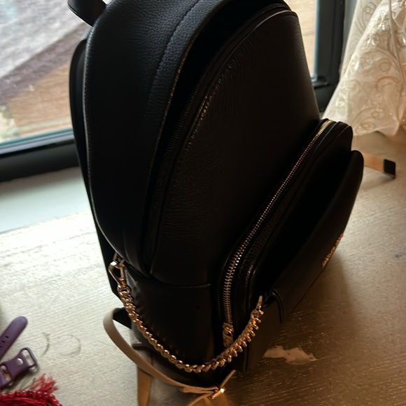 Like new backpack - Picture 2 of 6